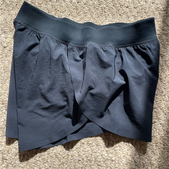 CRZ Yoga True Navy Mid-Waisted Dolphin Athletic Shorts - Picture 10 of 11